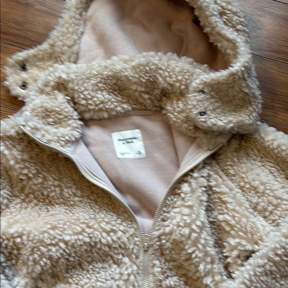 Abercrombie & Fitch Tan Sherpa Jacket